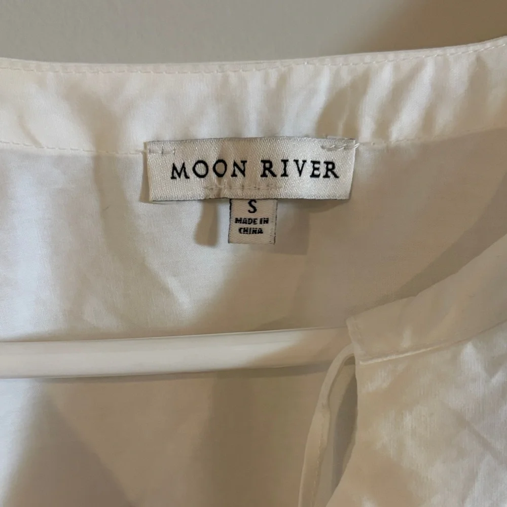 Moon River Puff Sleeve Eyelet Top with Front Ties - Picture 2 of 8